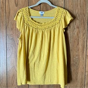 OLD NAVY | Women’s Crochet Tee